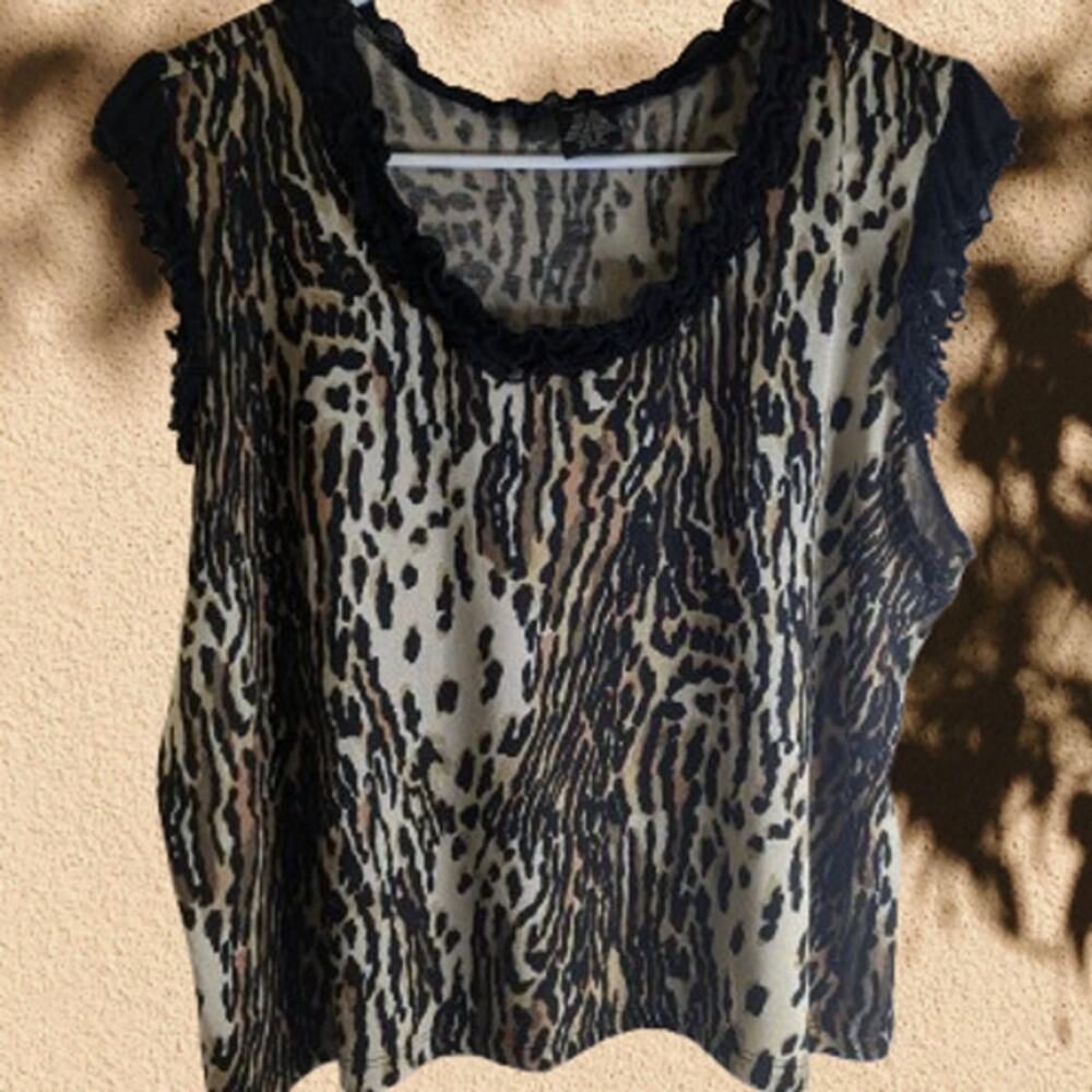 LR Xlg ruffle accent animal print sleeveless silk blend knit woman's casual top